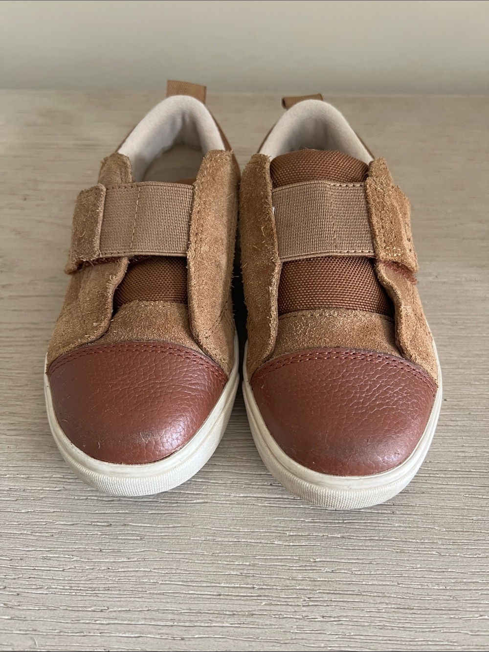 Ugg child Rennon low sneakers chestnut size
10
